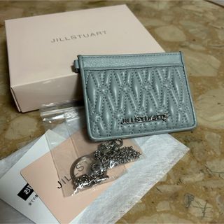 ジルスチュアート(JILLSTUART)のJILLSTUART パスケース チェーン付き(パスケース/IDカードホルダー)