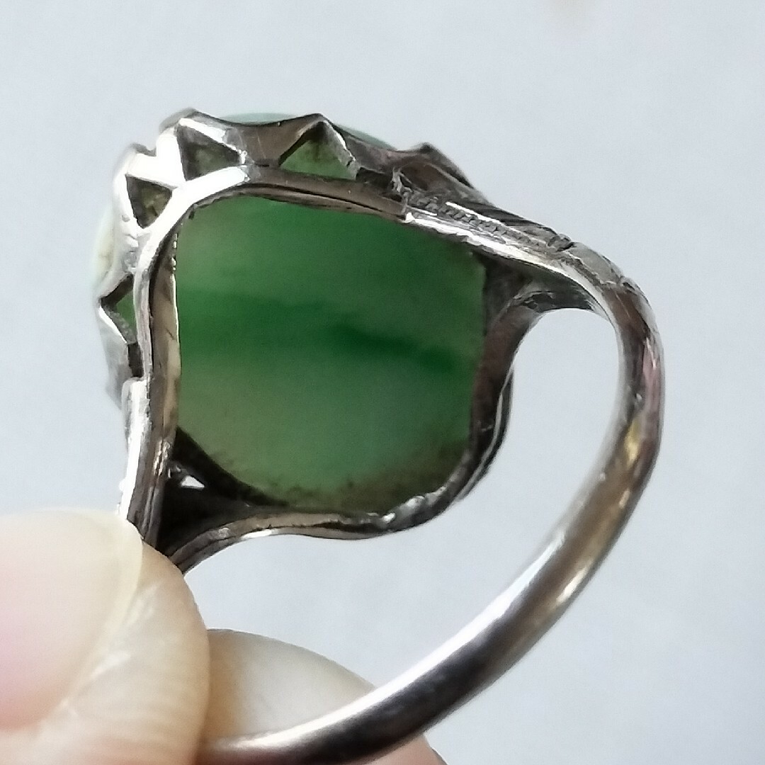 アンティーク天然翡翠シルバーリング レディースのアクセサリー(リング(指輪))の商品写真
