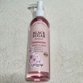 スキンフード(SKIN FOOD)のブラックシュガー パーフェクト クレンジングオイル チェリーブロッサム200mL(クレンジング/メイク落とし)