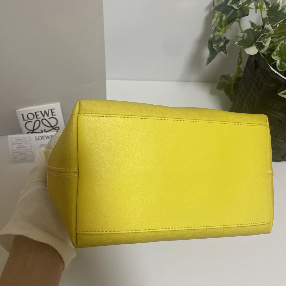 LOEWE(ロエベ)のほぼ未使用　ロエベLOEWE キュービィバッグ　ハンドバッグ 　ジャカードカーフ レディースのバッグ(ハンドバッグ)の商品写真