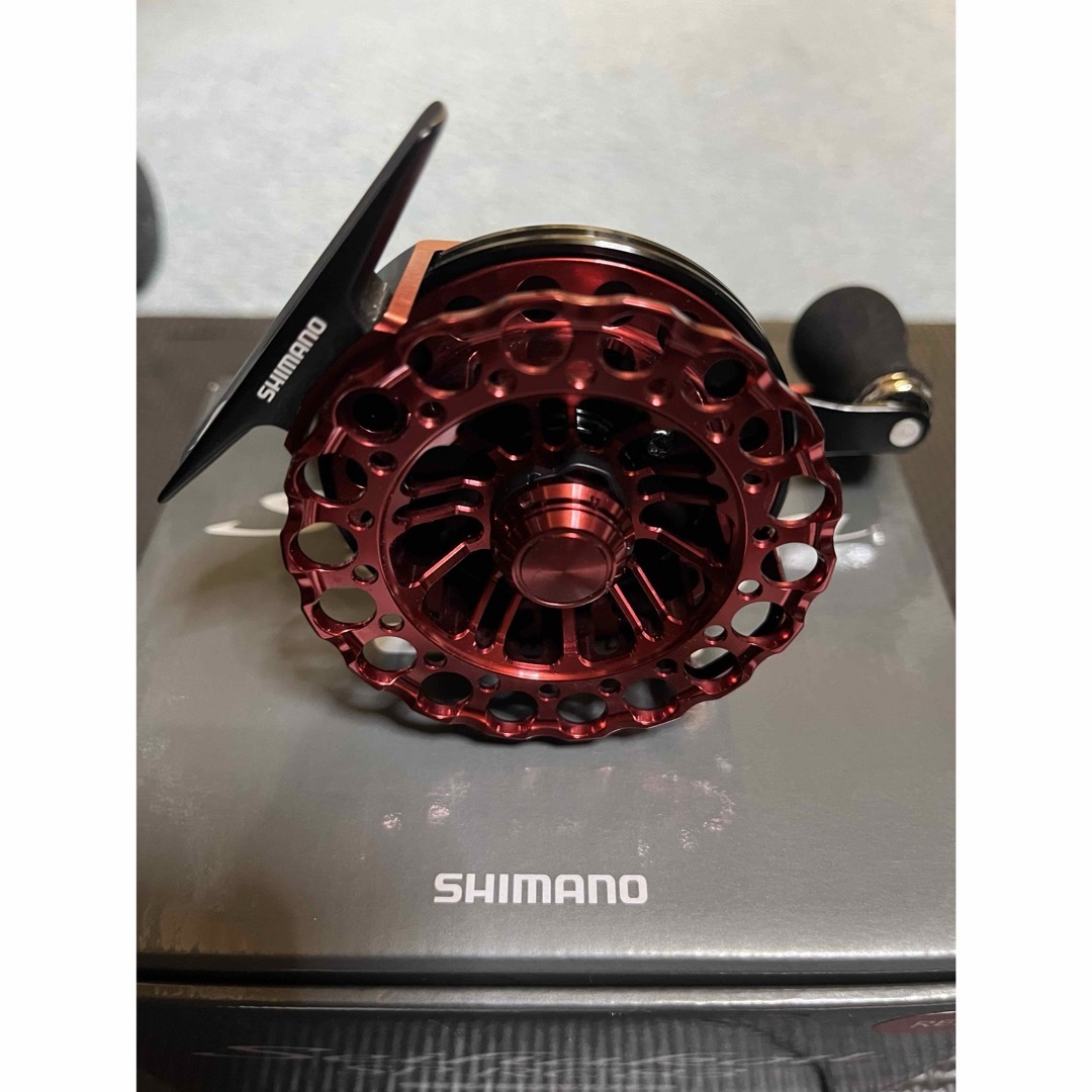 SHIMANO(シマノ)のSHIMANOセイハコウSP RC83 スポーツ/アウトドアのフィッシング(リール)の商品写真