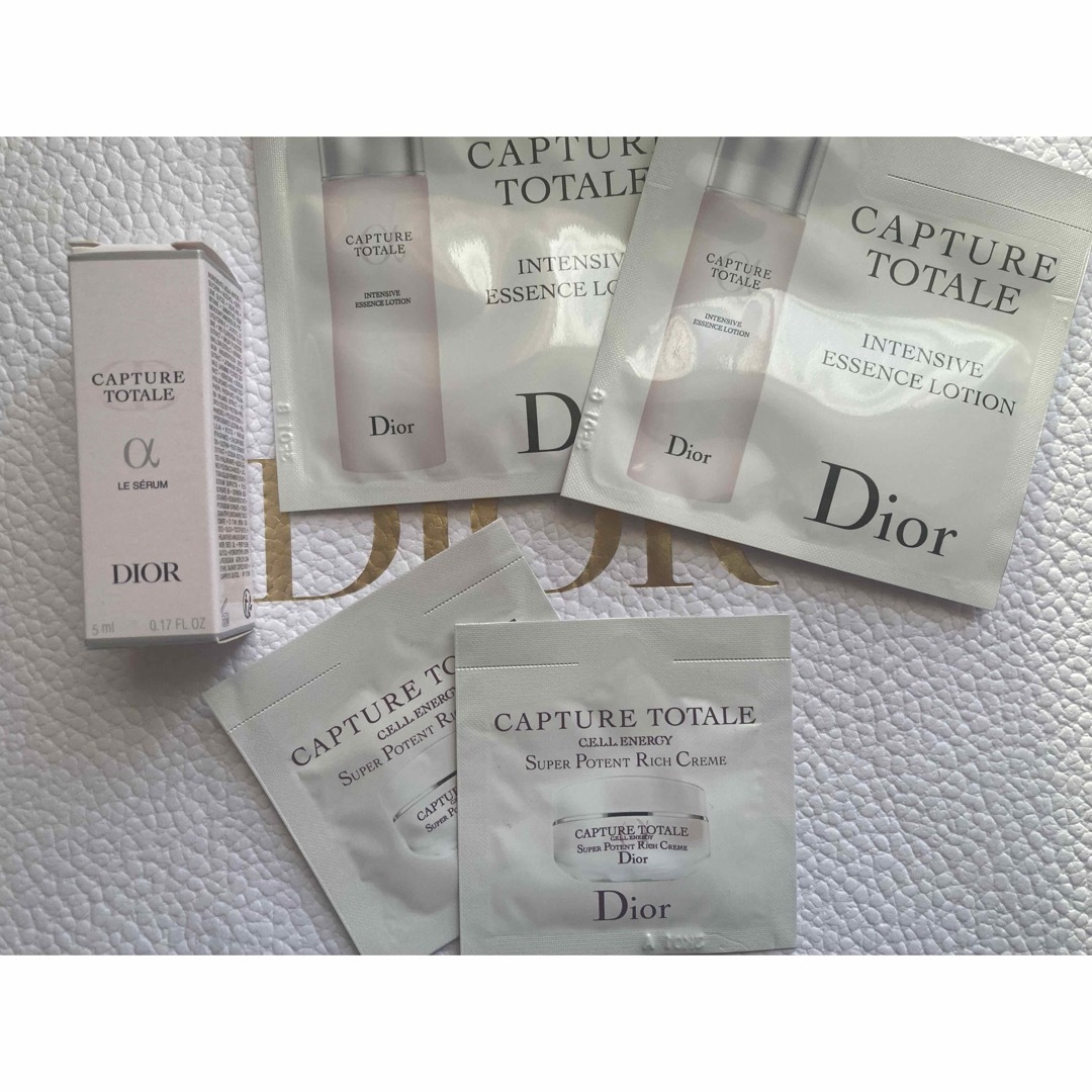 Dior(ディオール)のDior  ディオール　カプチュール  トータル　サンプルセット コスメ/美容のキット/セット(サンプル/トライアルキット)の商品写真