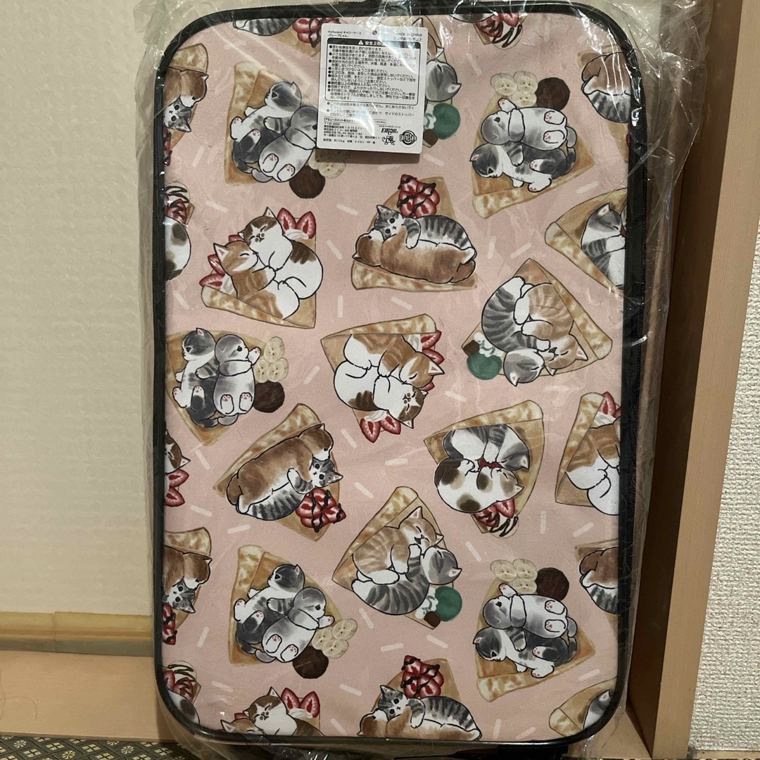 mofusand(モフサンド)のモフサンド折りたたみキャリーケース/旅行/プライズ/非売品/クレープにゃん レディースのバッグ(スーツケース/キャリーバッグ)の商品写真