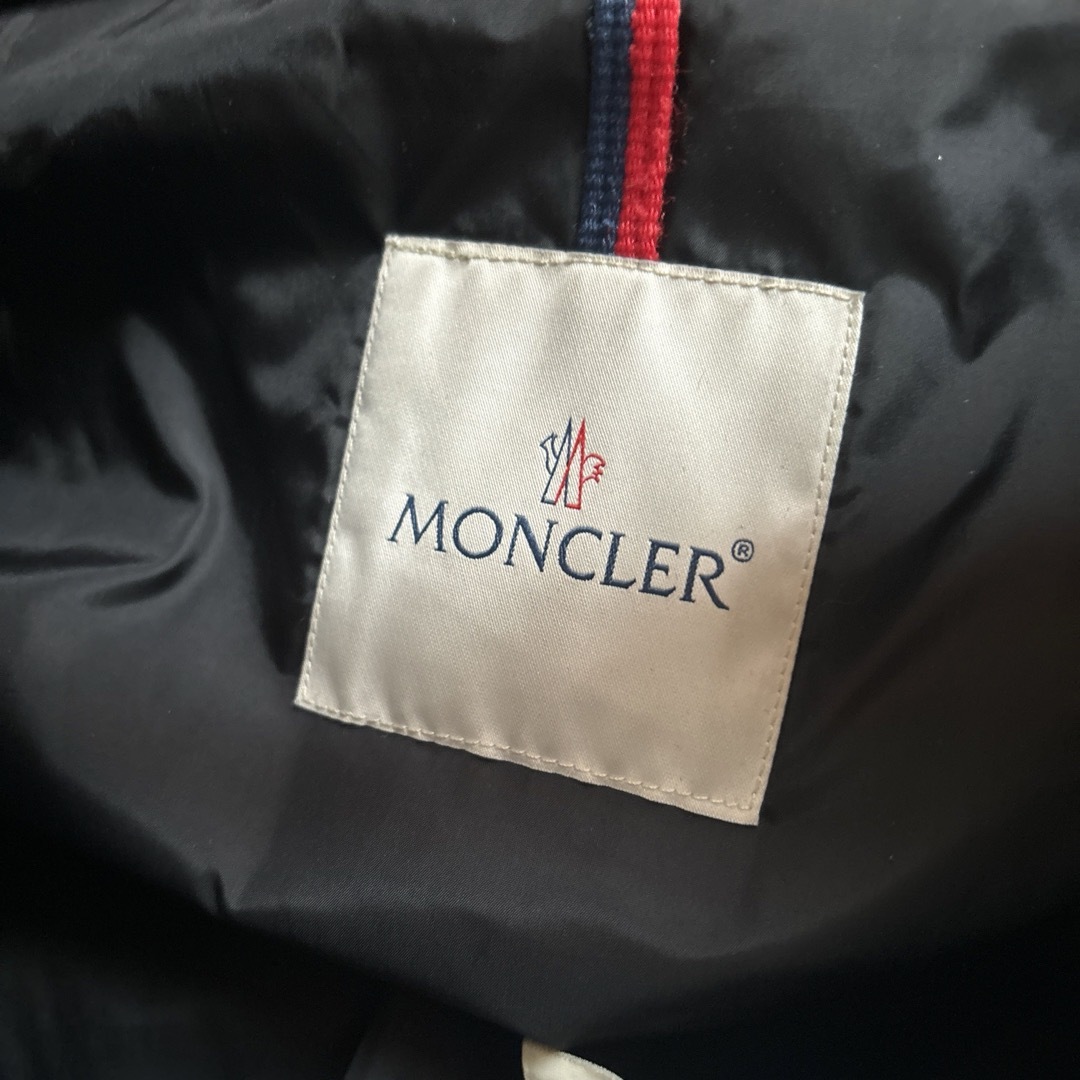 MONCLER(モンクレール)のモンクレール  MARQUE マルク　ファー　ダウンジャケット メンズのジャケット/アウター(ダウンジャケット)の商品写真