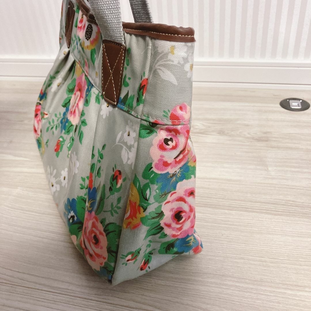 Cath Kidston(キャスキッドソン)のキャスキッドソン　トートバッグ　ショルダーバッグ　ビニコ　不織布バッグ付き レディースのバッグ(トートバッグ)の商品写真