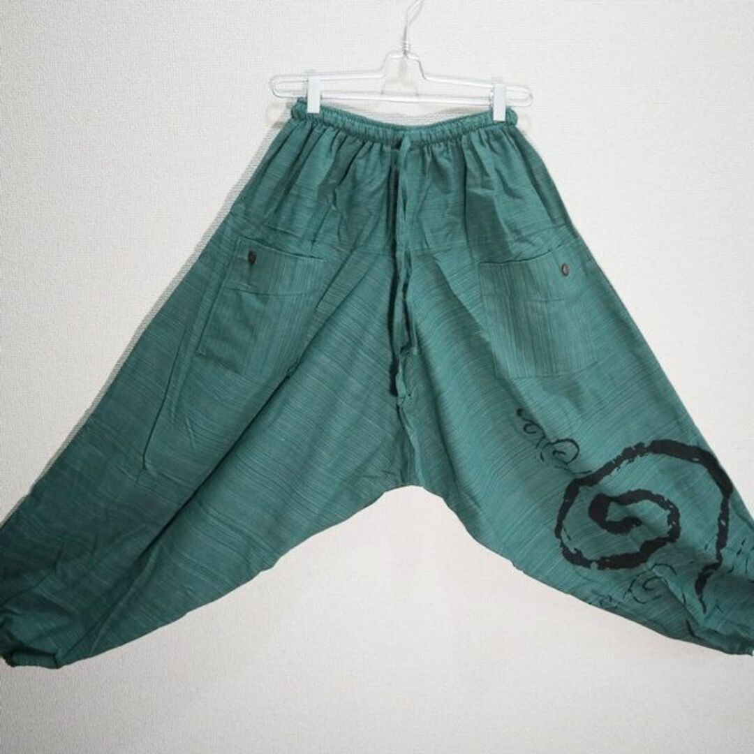 【新品】2ポケットタイプ　ぐるぐる柄サルエルパンツ　グリーン系 メンズのパンツ(サルエルパンツ)の商品写真