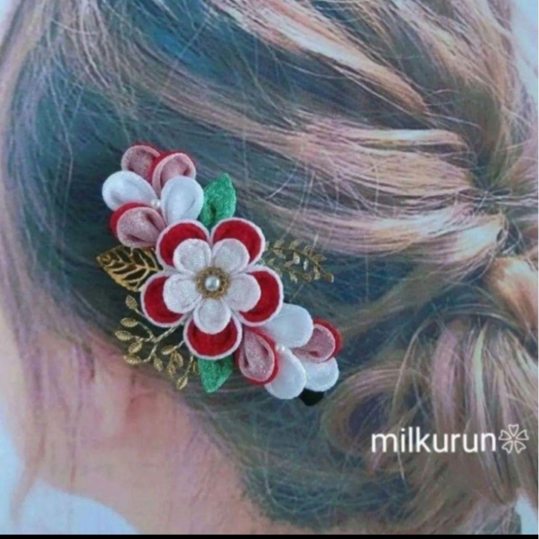 つまみ細工 ❁ 髪飾り 【華～はなやぎ～】 ハンドメイドのアクセサリー(ヘアアクセサリー)の商品写真