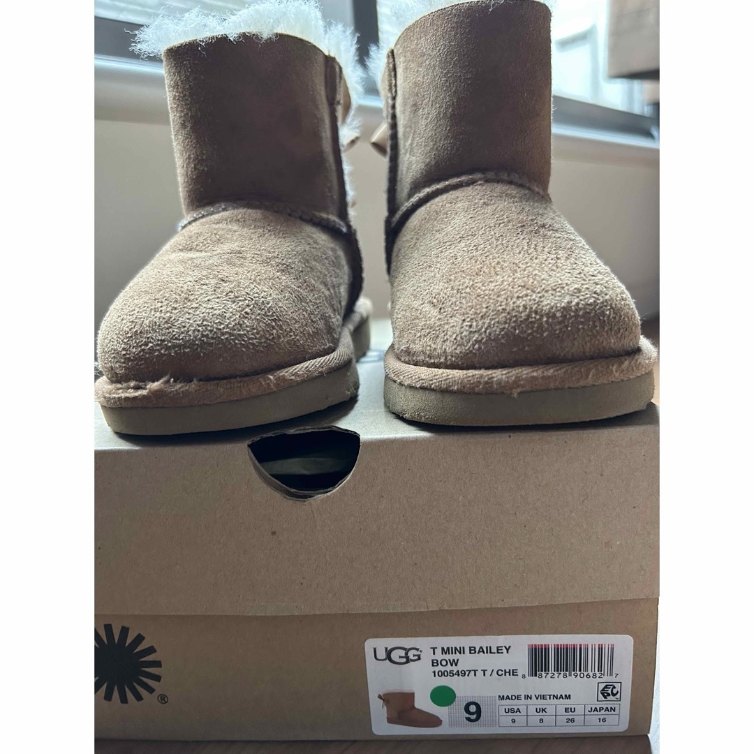 UGG(アグ)のUGG ブーツ16㎝ キッズ/ベビー/マタニティのキッズ靴/シューズ(15cm~)(ブーツ)の商品写真