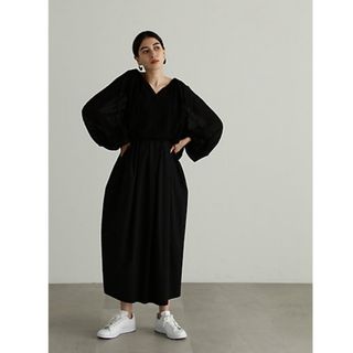 ジルスチュアート(JILLSTUART)のタグ付き新品★ジルスチュアートのコクーンタックスカート★2サイズ★ブラック色(ロングスカート)