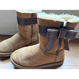 アグ(UGG)のUGG リボン付きブーツ(ブーツ)