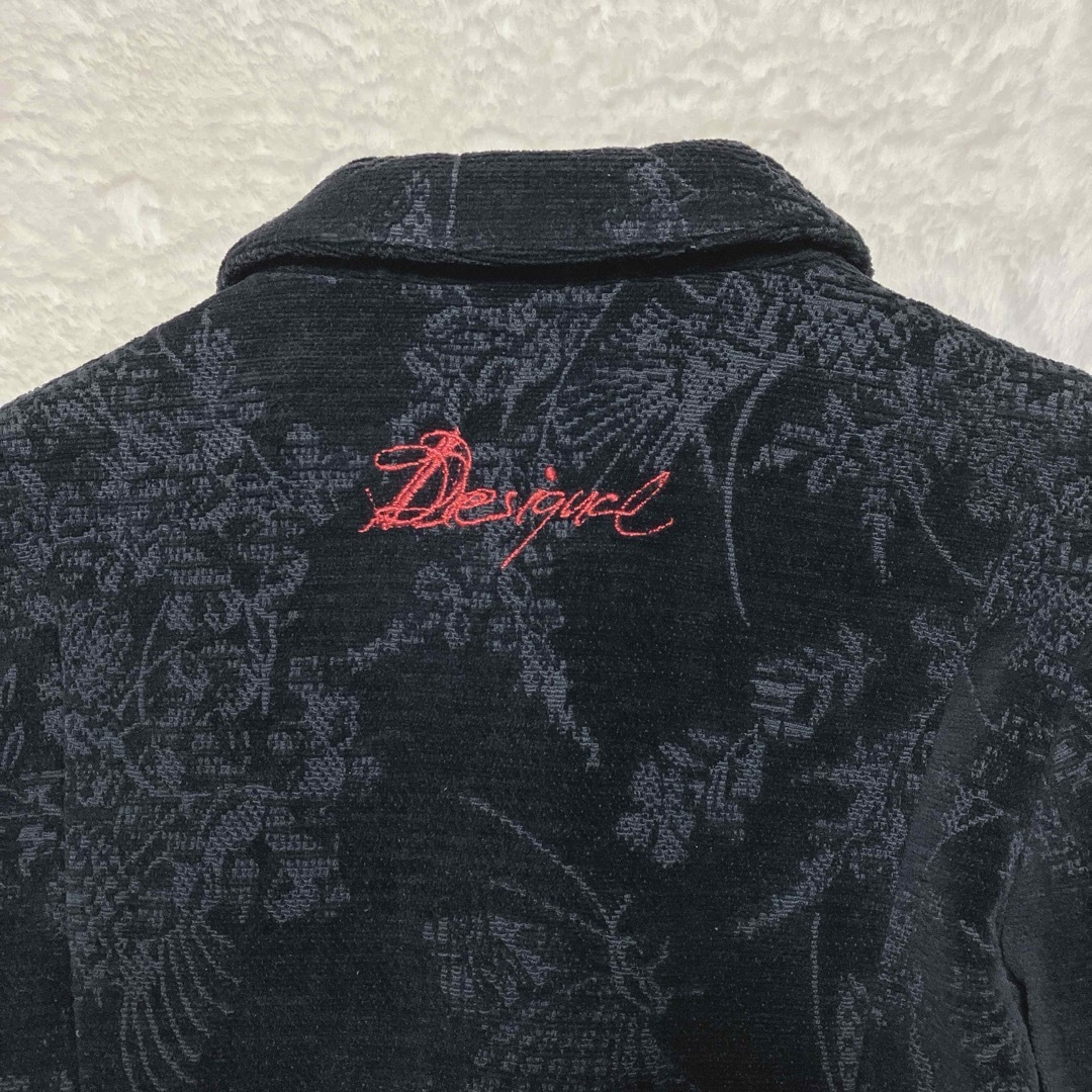 DESIGUAL(デシグアル)のデシグアル　ジャケット　コーデュロイ　裏地　花柄　2way ブラック　40サイズ レディースのジャケット/アウター(その他)の商品写真