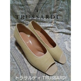 トラサルディ(Trussardi)のトラサルディTRUSSARDI 本革/パンプス(ハイヒール/パンプス)