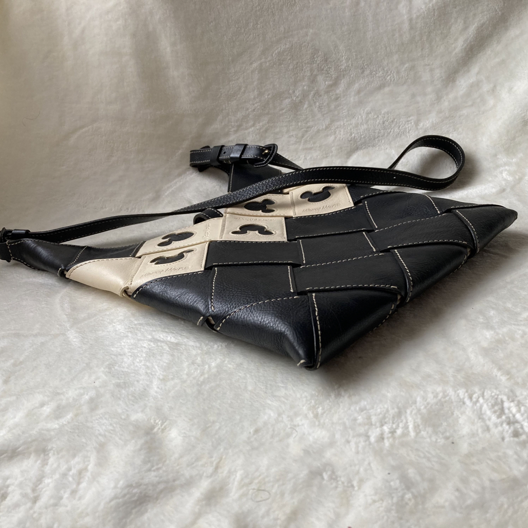 genten(ゲンテン)のゲンテン　サスティナブルカットワーク　限定 ミッキーマウス　ショルダーバッグ レディースのバッグ(ショルダーバッグ)の商品写真