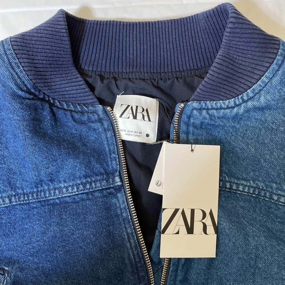 ZARA(ザラ)のZARA ZW コントラストデニム ボンバージャケット S レディースのジャケット/アウター(Gジャン/デニムジャケット)の商品写真