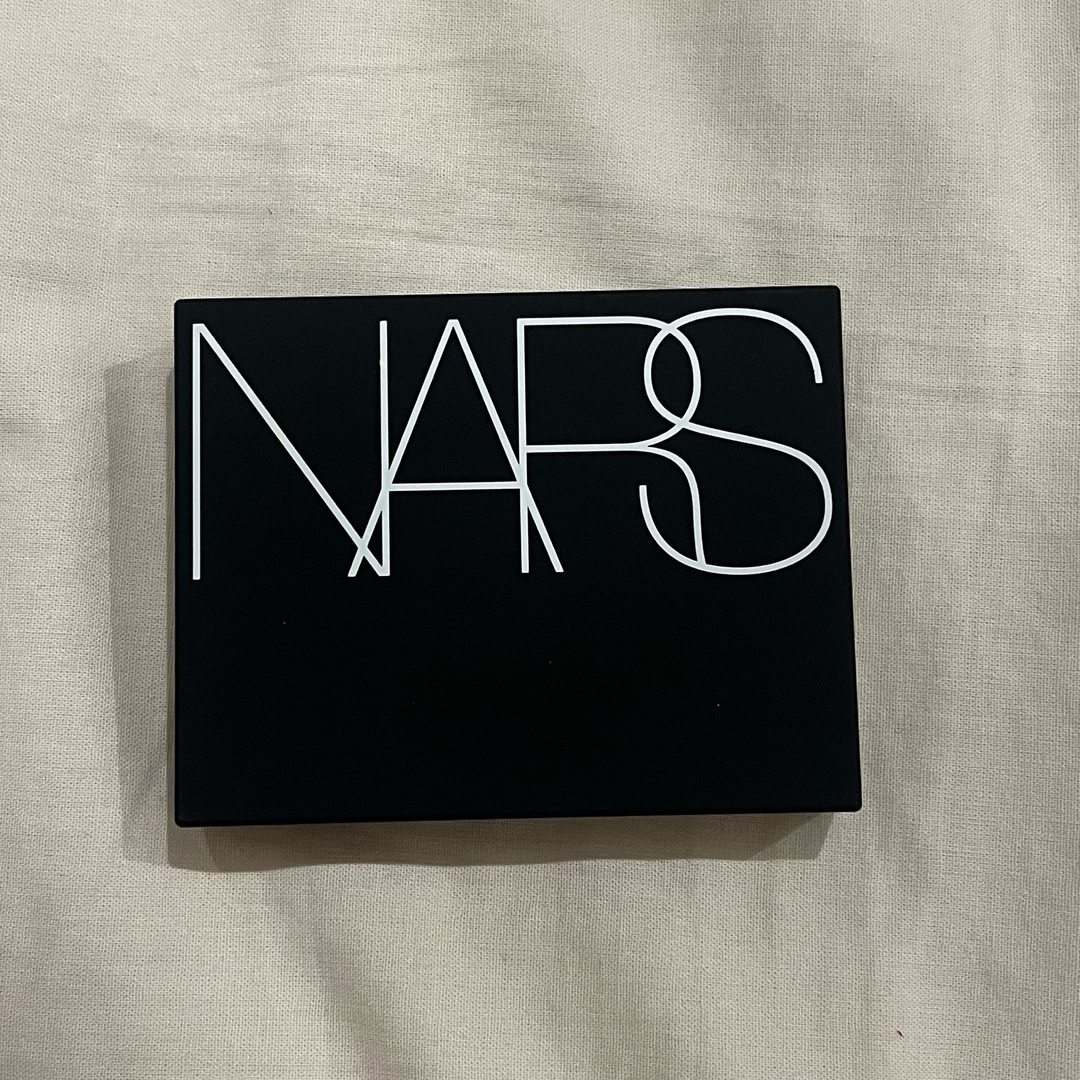 NARS(ナーズ)のNARS ライトリフレクティングプリズマティックパウダー MOONWAVE  コスメ/美容のベースメイク/化粧品(フェイスパウダー)の商品写真