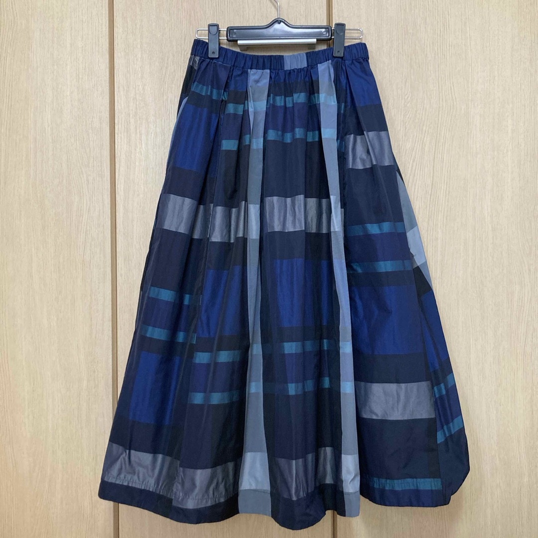 armoire caprice(アーモワールカプリス)のロングスカート　青系チェック レディースのスカート(ロングスカート)の商品写真