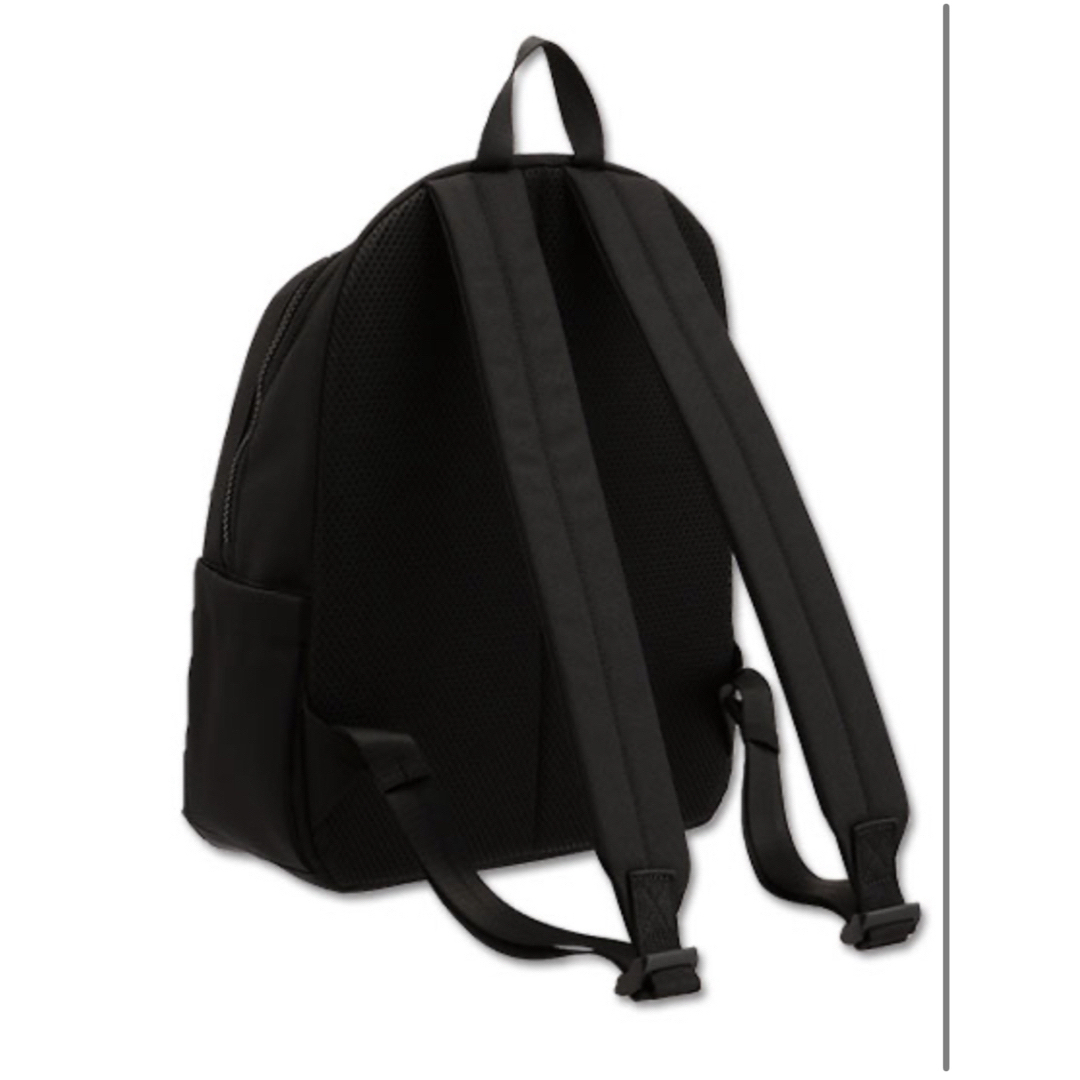 MARY QUANT(マリークワント)の新品⭐︎マリークワント  オールブラックシンプルロゴ リュック  レディースのバッグ(リュック/バックパック)の商品写真