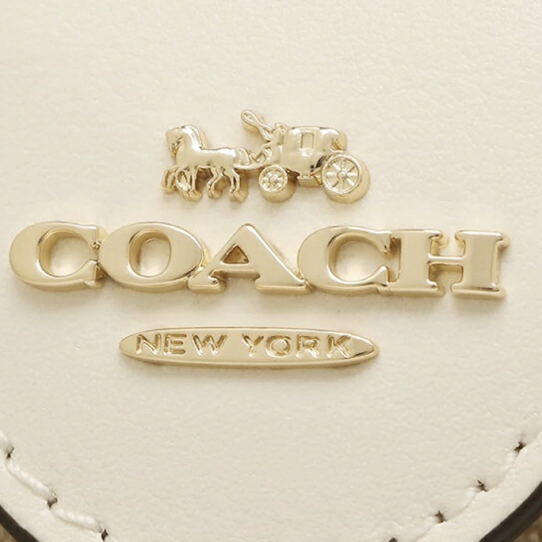 COACH(コーチ)の新品✨タグ付き♪定価48,400円　COACH  カーキ系　財布 　大特価‼️ レディースのファッション小物(財布)の商品写真