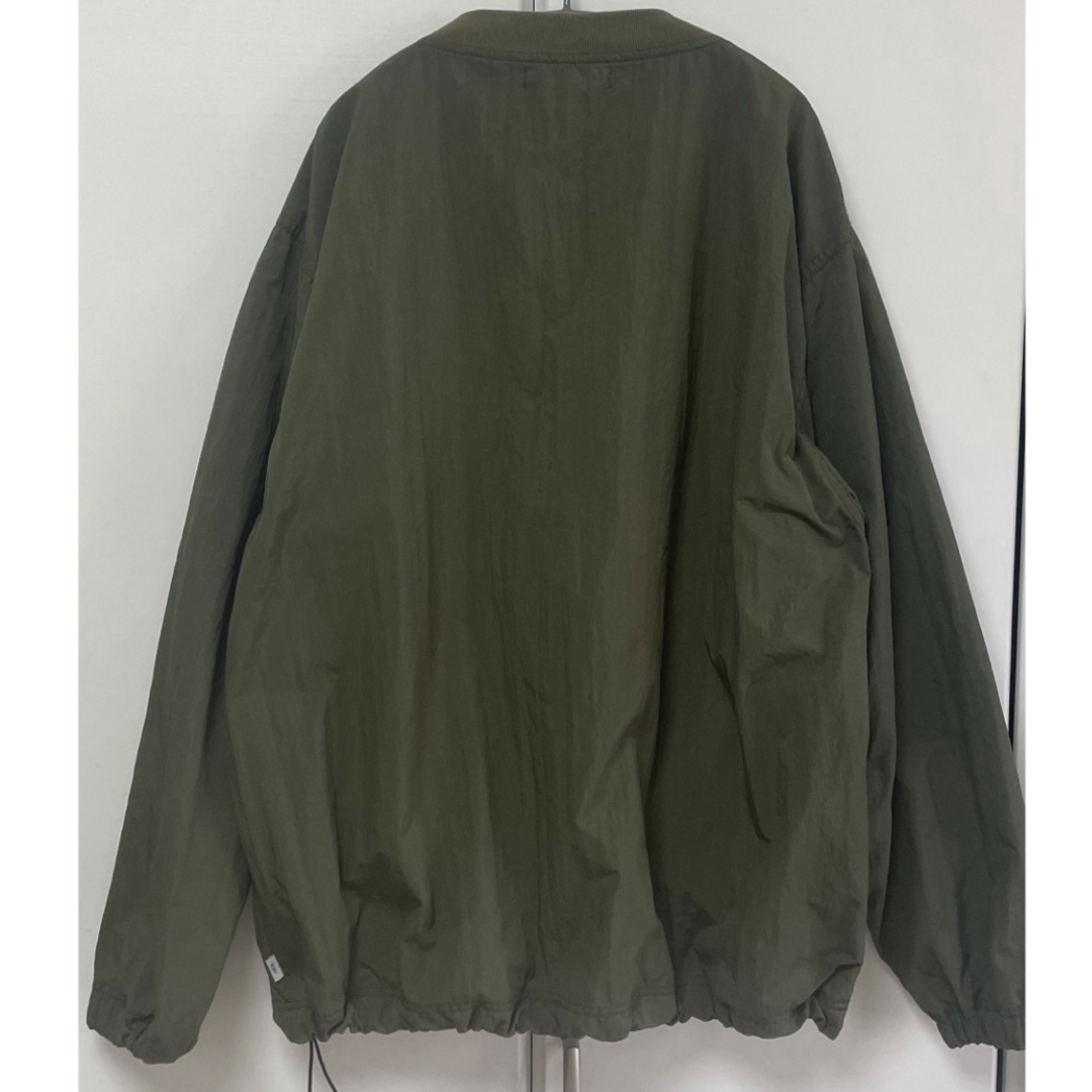 W)taps(ダブルタップス)のWTAPS SMOCK JACKET NYLONOXFORD オリーブ Mサイズ メンズのトップス(ジャージ)の商品写真