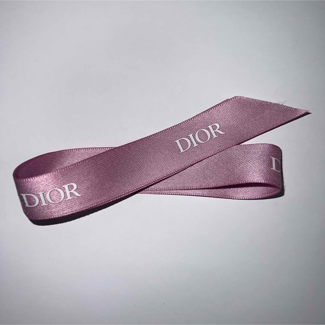 Dior(ディオール)のDior リボン バレンタイン2024 ver. インテリア/住まい/日用品のオフィス用品(ラッピング/包装)の商品写真