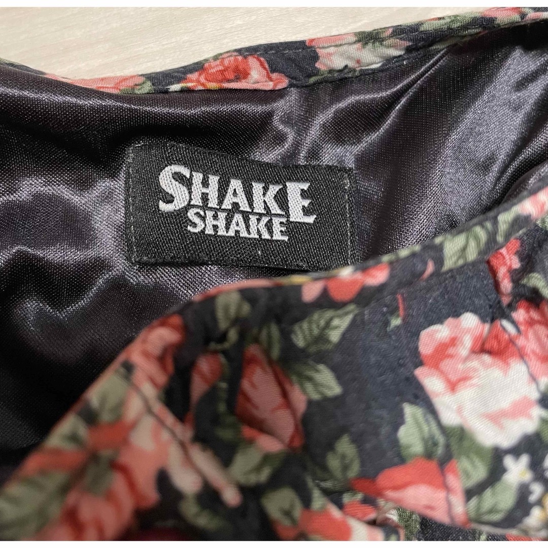 SHAKE SHAKE(シェイクシェイク)のミニワンピ レディースのワンピース(ミニワンピース)の商品写真