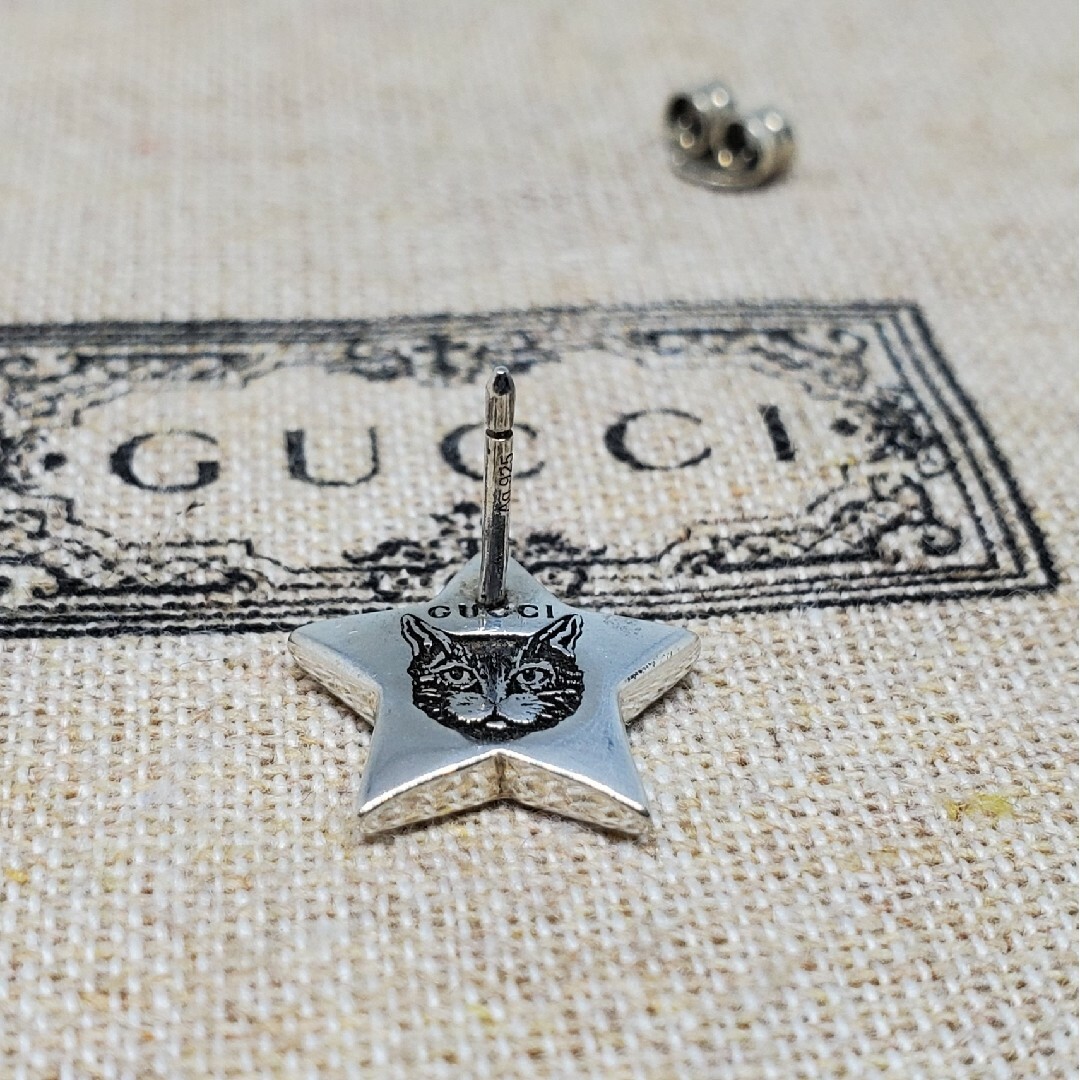 Gucci - 【超レア廃盤美品】GUCCI キャット ピアス スター型の通販 by 