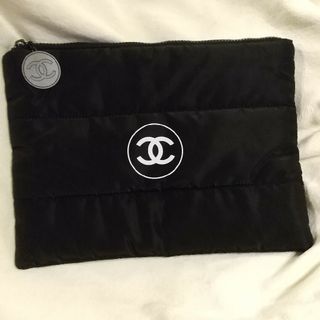 CHANEL - 【美品】シャネル ツインカメリア ポーチ ノベルティ