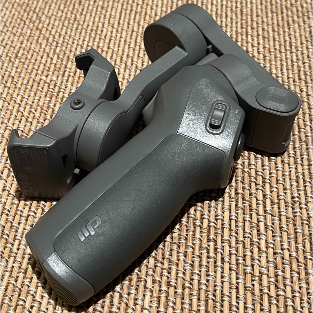 Inspire（DJI）(インスパイア)の【美品】Osmo Mobile 3/グレー スマホ/家電/カメラのスマホアクセサリー(その他)の商品写真