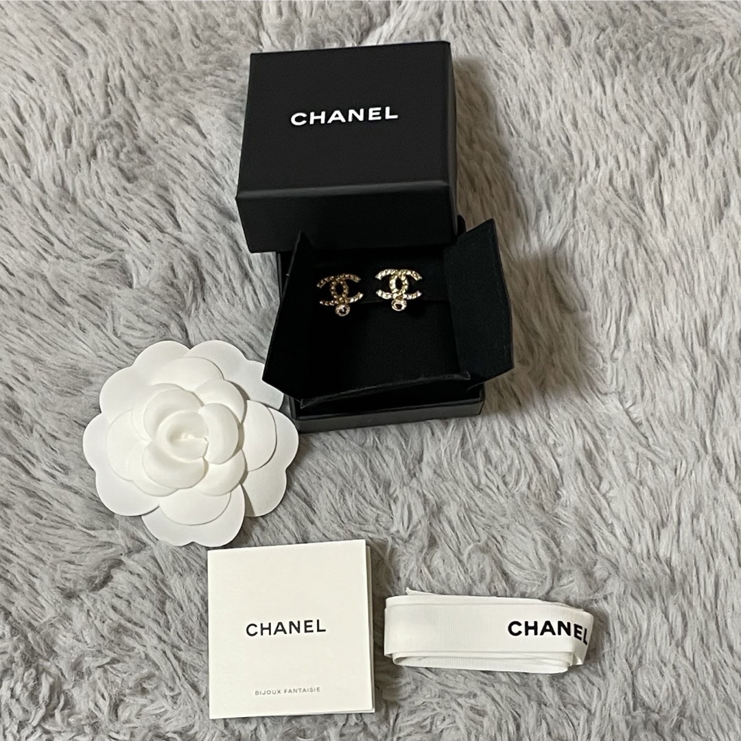 CHANEL(シャネル)のCHANEL  シャネル　イヤリング　レア レディースのアクセサリー(イヤリング)の商品写真