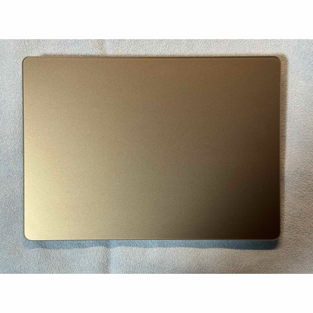 Apple(アップル)のAPPLE MAGIC TRACKPAD 2 スペースグレイ スマホ/家電/カメラのPC/タブレット(PC周辺機器)の商品写真