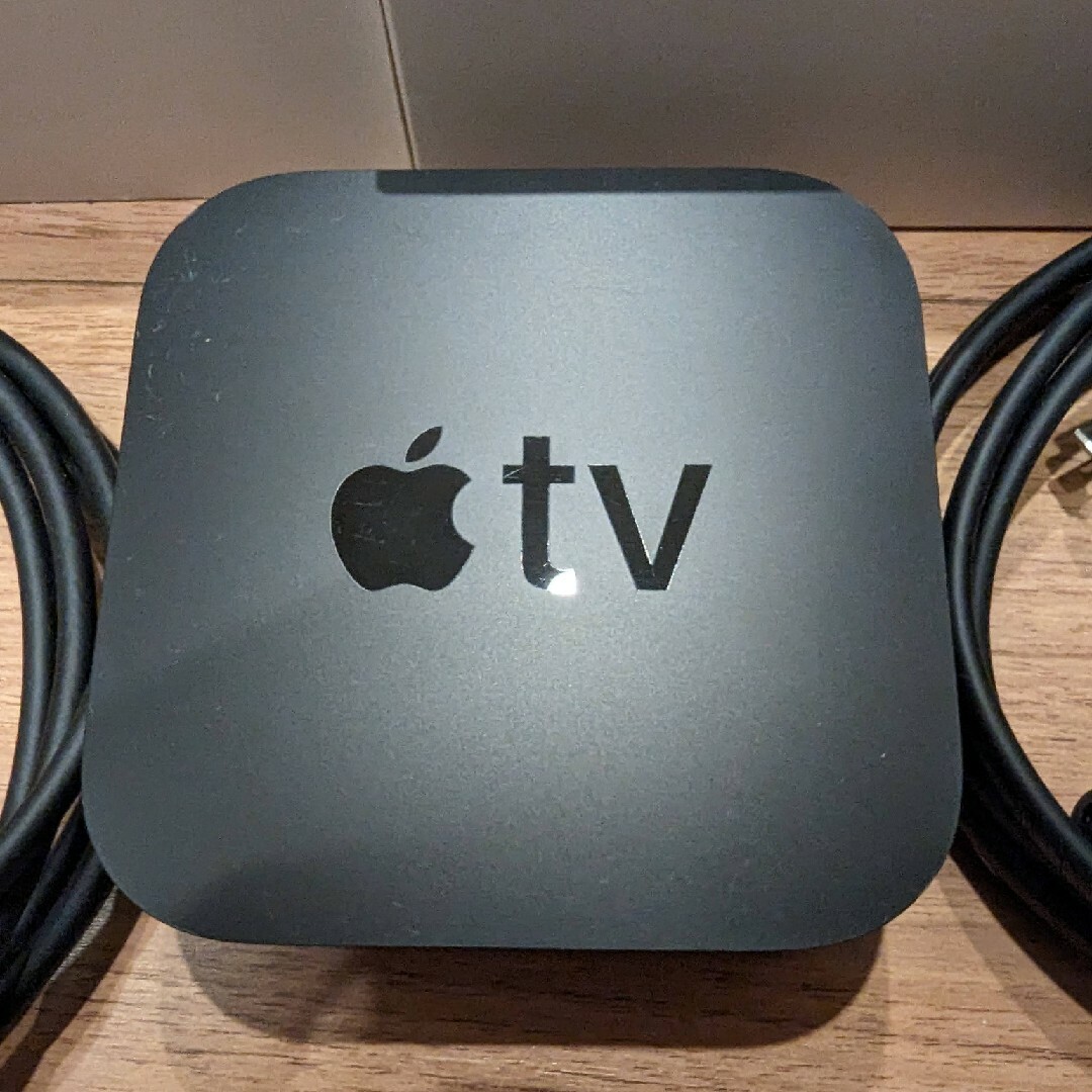 Apple(アップル)のApple TV 4K 第一世代 スマホ/家電/カメラのテレビ/映像機器(その他)の商品写真