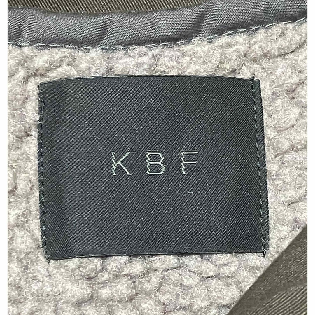 KBF(ケービーエフ)のK B F レディースモッズコート　size F ボアライナー付き　オリーブ レディースのジャケット/アウター(モッズコート)の商品写真