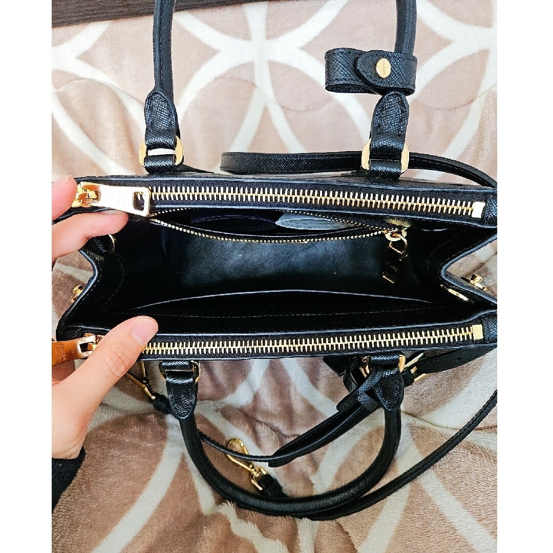 PRADA - 【最終値下げ】日本限定品 プラダ ガレリアサフィアーノ PRADA - 【最終値下げ】日本限定品 プラダ ガレリアサフィアーノ