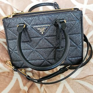 値下げしました【極美品】Prada 黒 2way ガレリア