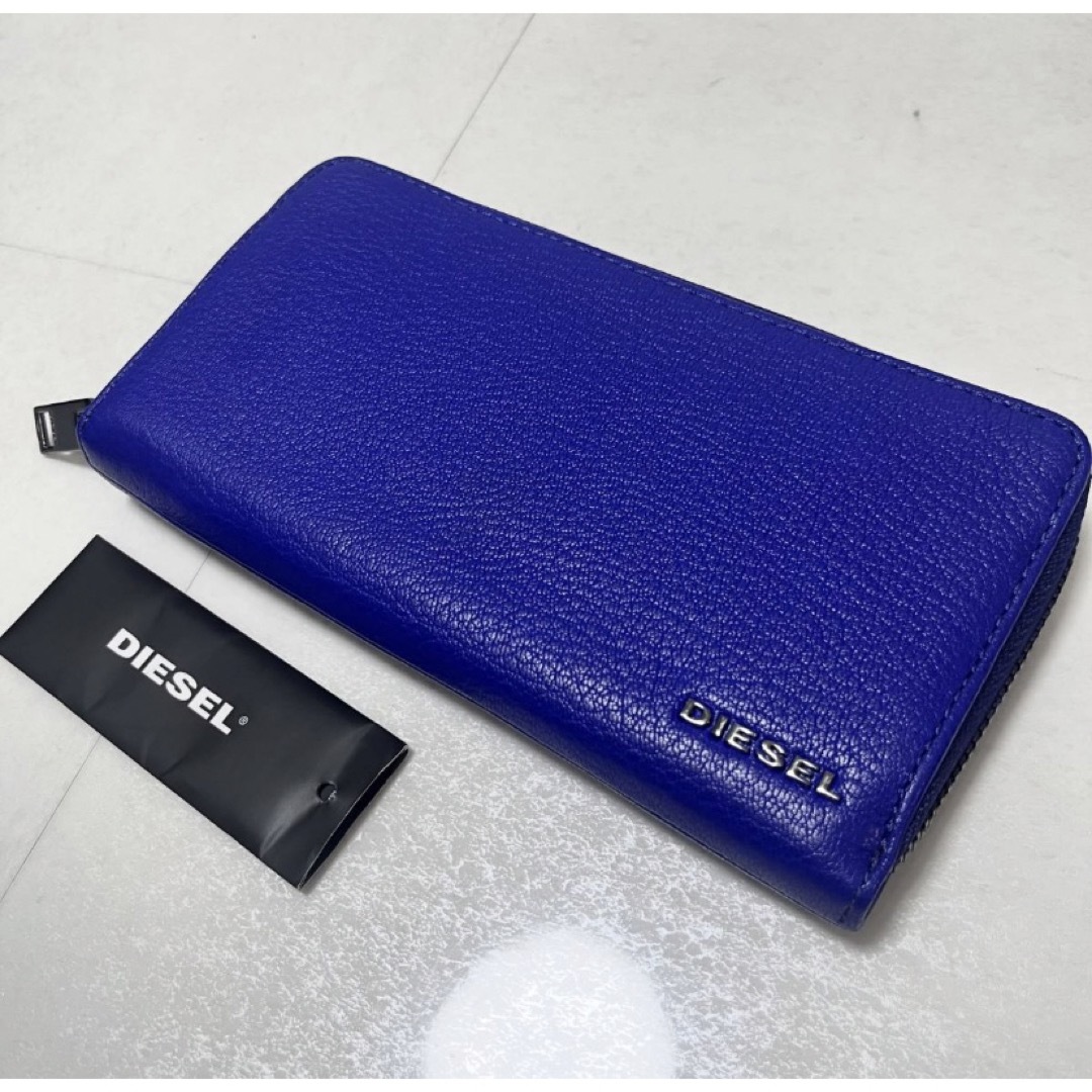 DIESEL(ディーゼル)の新品　DIESEL ディーゼル リベットロゴデザインレザーウォレット ブルー メンズのファッション小物(折り財布)の商品写真