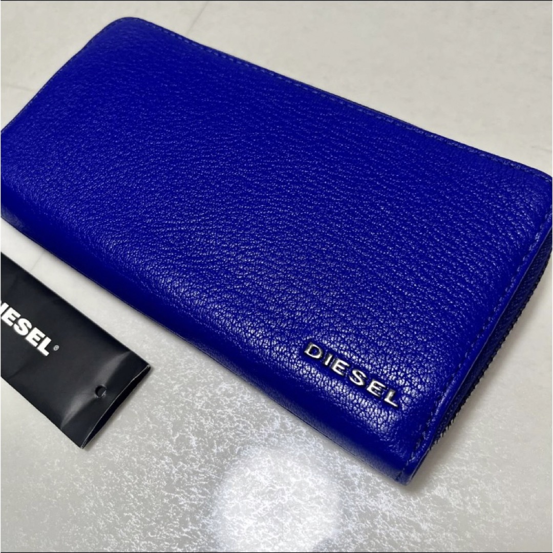 DIESEL(ディーゼル)の新品　DIESEL ディーゼル リベットロゴデザインレザーウォレット ブルー メンズのファッション小物(折り財布)の商品写真