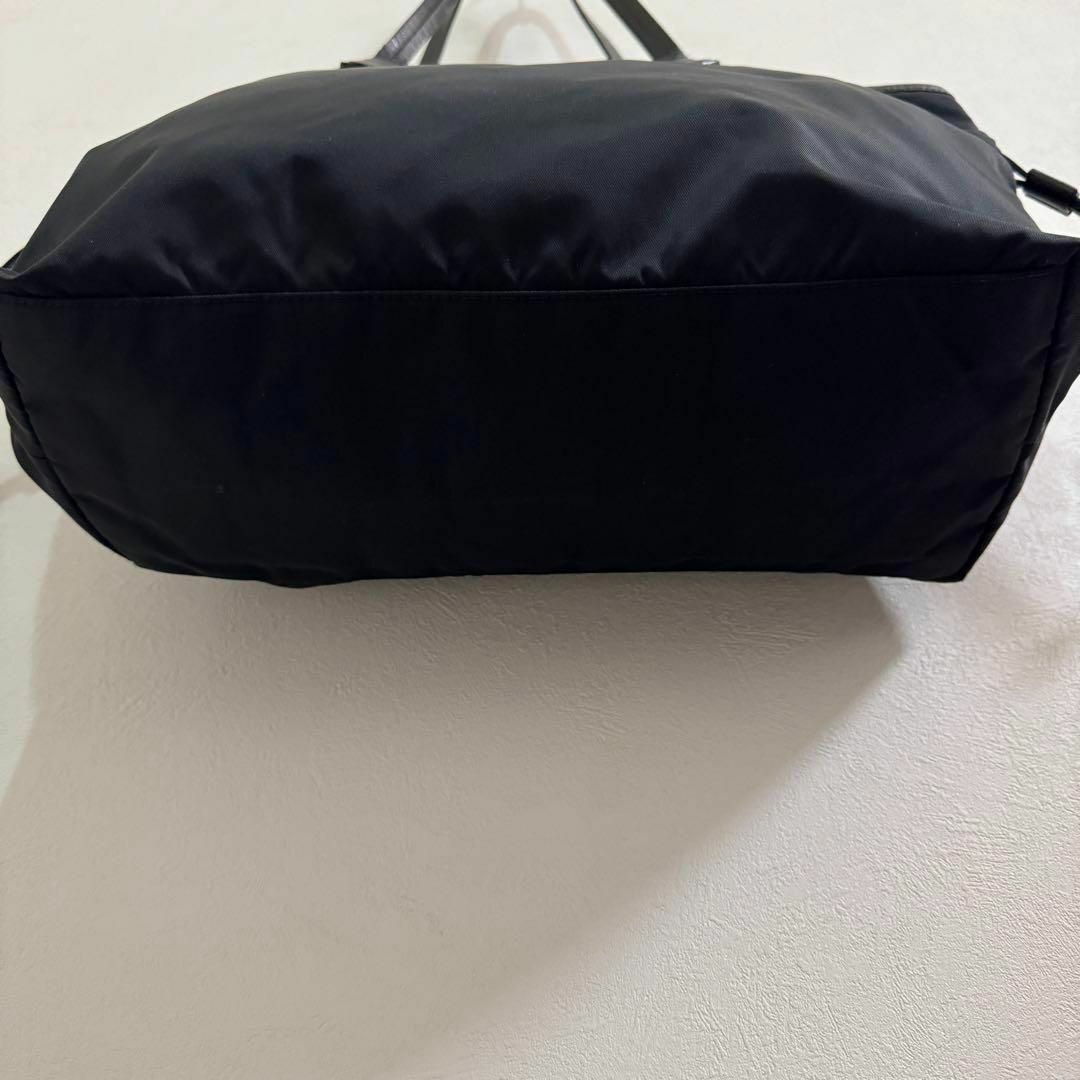 くうに様PRADA プラダ トートバッグ A4収納可 ナイロン レザー くうに様PRADA プラダ トートバッグ A4収納可 ナイロン レザー