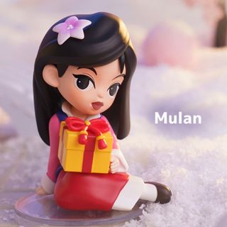 ディズニー(Disney)のディズニープリンセス　ウィンターギフト　フィギュア　ムーラン(キャラクターグッズ)