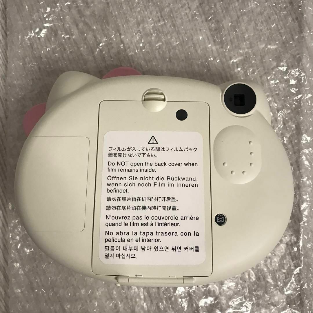 富士フイルム(フジフイルム)の極美品instax mini HELLO KITTY キティ チェキ　ピンク スマホ/家電/カメラのカメラ(フィルムカメラ)の商品写真