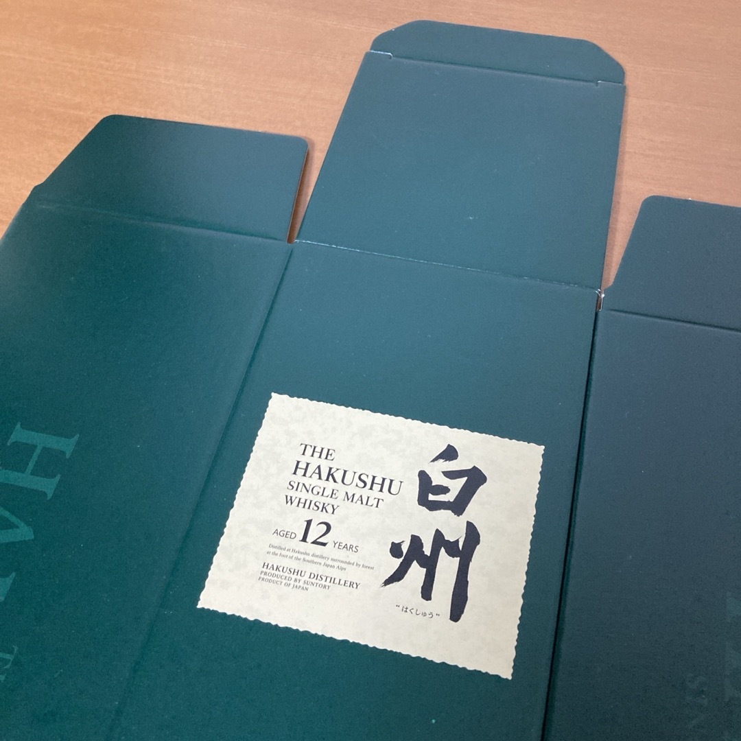 サントリー(サントリー)の空箱のみ　サントリー　白州　12年　700ml　2枚＋おまけ1枚 食品/飲料/酒の酒(ウイスキー)の商品写真