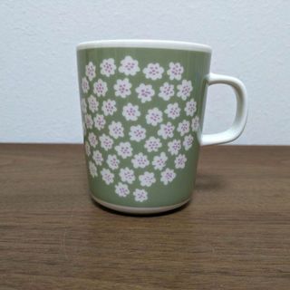 マリメッコ(marimekko)のマリメッコ　marimekko　プケッティ　マグカップ　グリーン　新品(グラス/カップ)