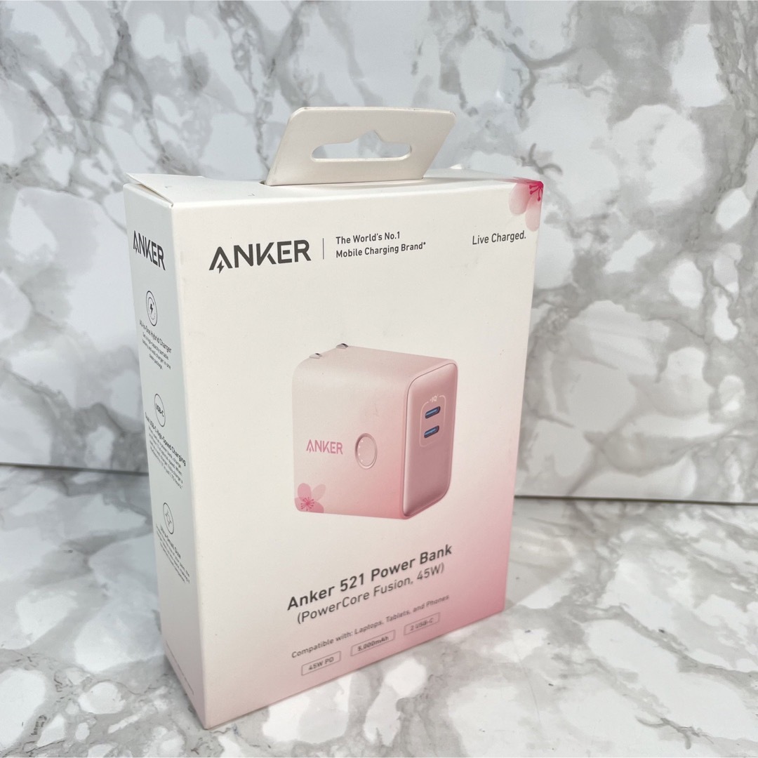 Anker(アンカー)の未開封　Anker PowerBank  限定カラー　アンカー　パワーバンク　桜 スマホ/家電/カメラのスマートフォン/携帯電話(バッテリー/充電器)の商品写真