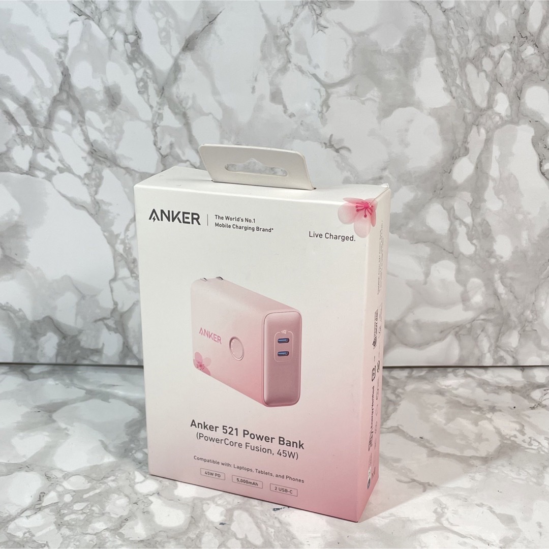 Anker(アンカー)の未開封　Anker PowerBank  限定カラー　アンカー　パワーバンク　桜 スマホ/家電/カメラのスマートフォン/携帯電話(バッテリー/充電器)の商品写真