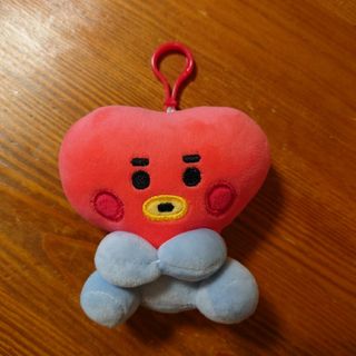 bt21 TATA マスコット　キーホルダー(キャラクターグッズ)