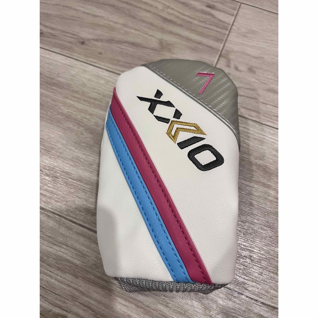 XXIO(ゼクシオ)のゼクシオ　XXIO12 7番ウッド　カバー スポーツ/アウトドアのゴルフ(クラブ)の商品写真