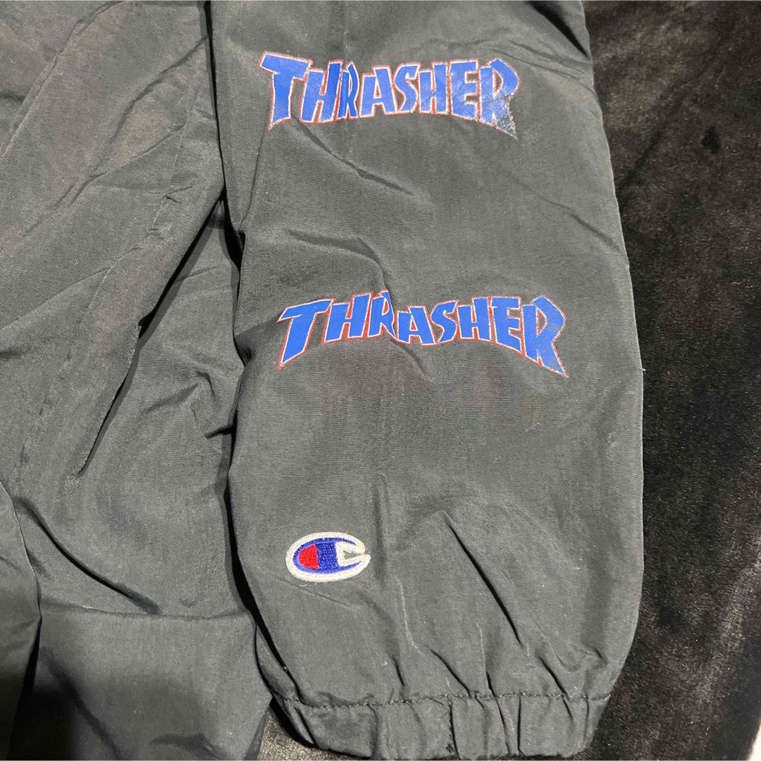 THRASHER(スラッシャー)のTHRASHER チャンピオン スラッシャー ナイロンジャケット ジャケット M メンズのジャケット/アウター(ナイロンジャケット)の商品写真
