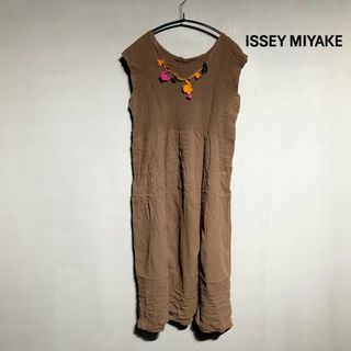 イッセイミヤケ(ISSEY MIYAKE)のISSEY MIYAKE me イッセイミヤケ ワンピース プリーツ加工(ひざ丈ワンピース)