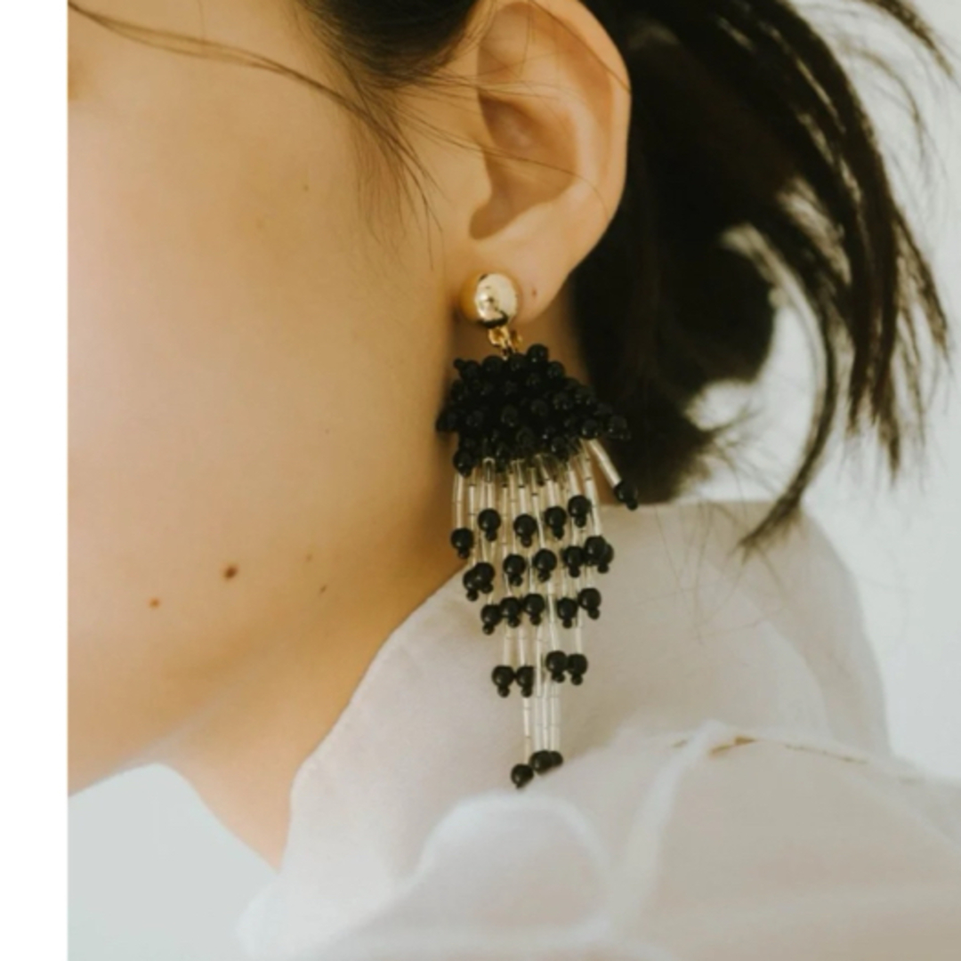 Ameri VINTAGE(アメリヴィンテージ)のKnuth Marf beads pierced earrings/black レディースのアクセサリー(ピアス)の商品写真