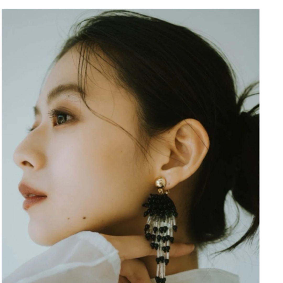 Ameri VINTAGE(アメリヴィンテージ)のKnuth Marf beads pierced earrings/black レディースのアクセサリー(ピアス)の商品写真