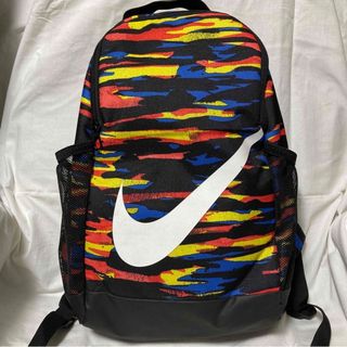 ナイキ(NIKE)のNIKEリュックキッズ　派手　40cm 迷彩(リュックサック)